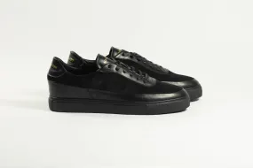 Sneakers SATURNE en daim noir